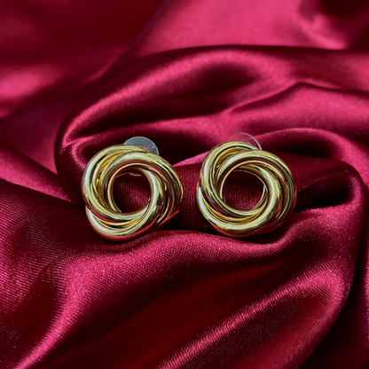 Golden knot earrings